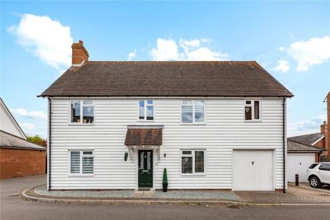 Gimli Watch, South Woodham Ferrers... 4 bed detached house for sale