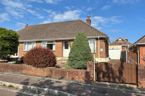 2 bedroom semi-detached bungalow for sale