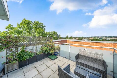 Cowdrey Mews, Catford, London, SE6 2 bed flat for sale