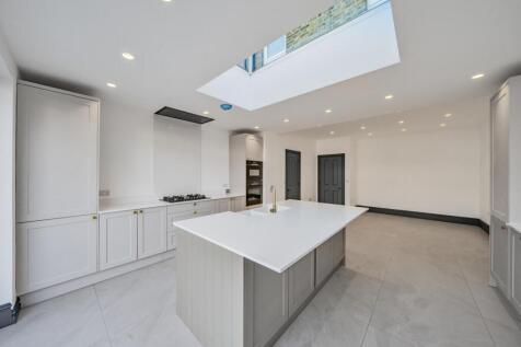 Braidwood Road, Catford, London, SE6 4 bed terraced house for sale