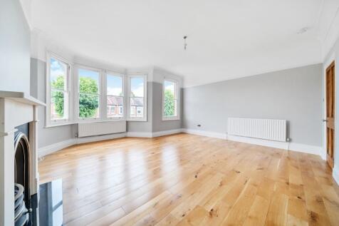 Bargery Road, Catford, London, SE6 2 bed flat for sale