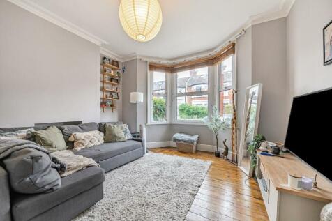 Inglethorpe Street, Fulham 2 bed flat for sale