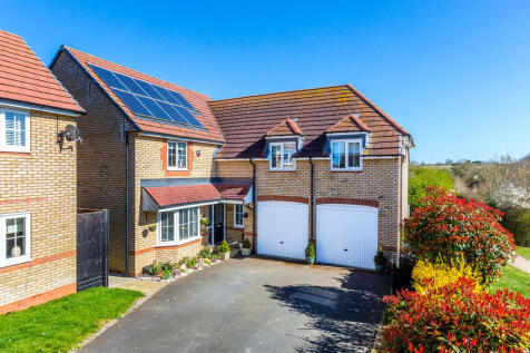 Willmott Road, Rushden NN10 4 bed detached house for sale