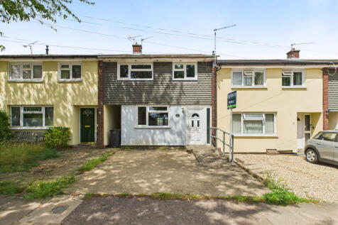 Terraced house for sale