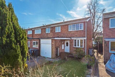 3 bedroom semi-detached house for sale