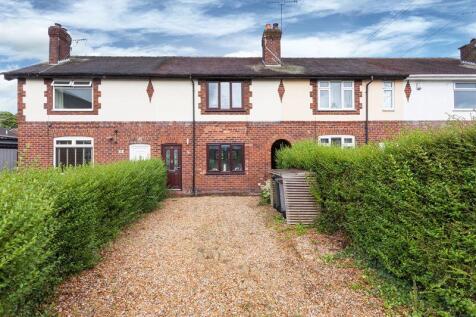 Belgrave Avenue, Congleton 2 bed terraced house for sale