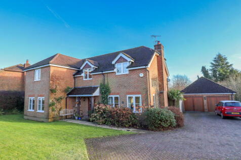 Blackberry Lane, Four Marks 5 bed detached house for sale