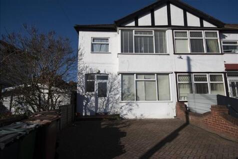 Middleton Avenue, Chingford E4 3 bed end of terrace house for sale