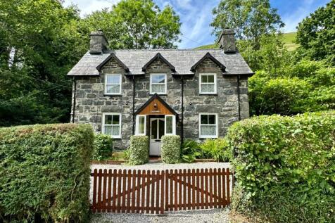 Tyn Y Ffridd, Llanymawddwy... 3 bed detached house for sale