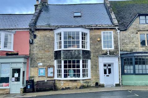 6 bedroom terraced house for sale