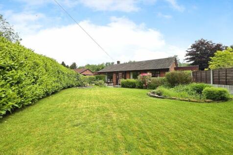 Dove Bank Road, Little Lever 3 bed detached bungalow for sale