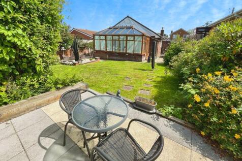 Whiting Grove, Ladybridge 3 bed bungalow for sale