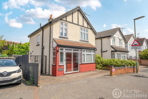 Monument Road, Weybridge, Surrey 3 bed detached house for sale