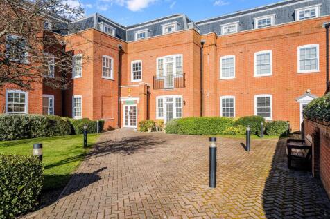 The Tracery, Banstead 2 bed apartment for sale
