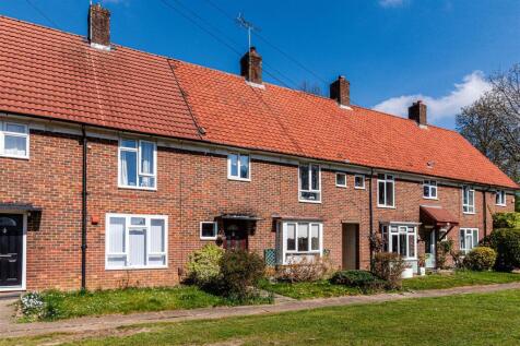 Gale Crescent, Banstead 4 bed terraced house for sale
