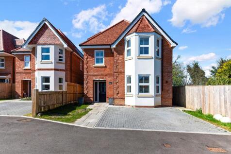 Brunswick Close, Epsom Downs, Epsom 5 bed detached house for sale
