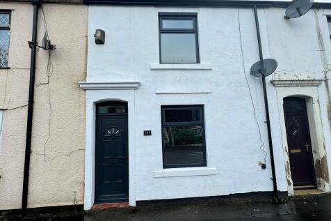 2 bedroom cottage for sale