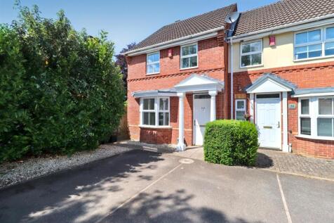 Walkers Way, Kenilworth 3 bed end of terrace house for sale