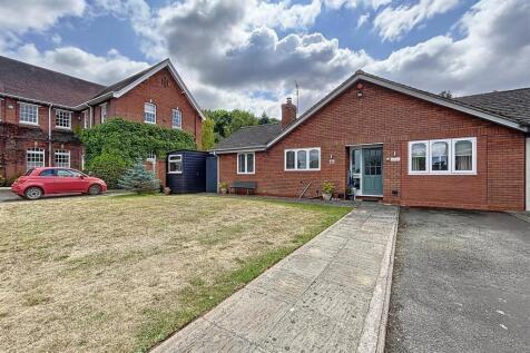 Frythe Close, Kenilworth 3 bed detached bungalow for sale