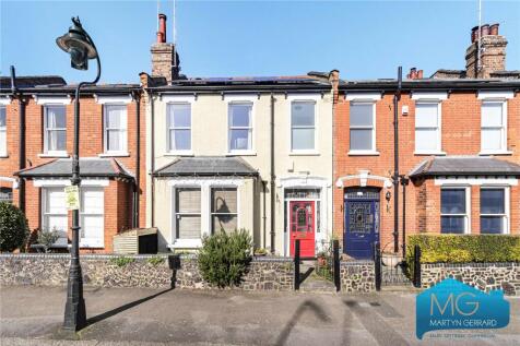4 bedroom terraced house for sale