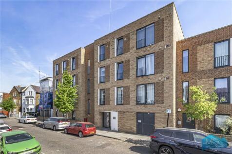 Canning Crescent, London, N22 2 bed apartment for sale