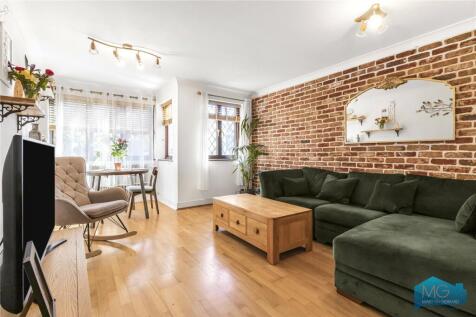 Waterville Lodge, 23 Friern Park... 2 bed apartment for sale
