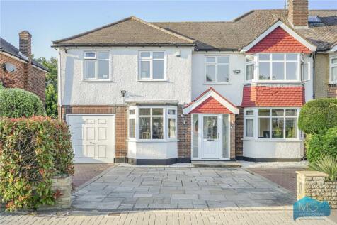 5 bedroom semi-detached house for sale