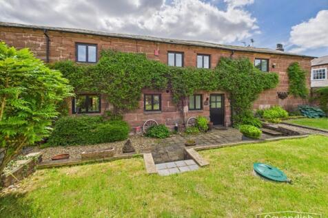 4 bedroom end of terrace house for sale