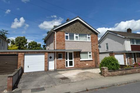 3 bedroom link detached house for sale