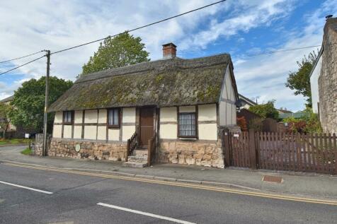 1 bedroom detached bungalow for sale