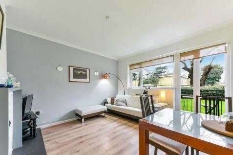 Smithwood Close, London SW19 2 bed apartment for sale