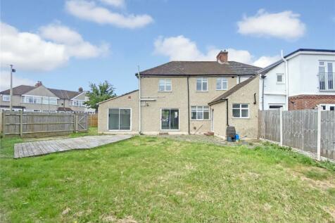 4 bedroom semi-detached house for sale