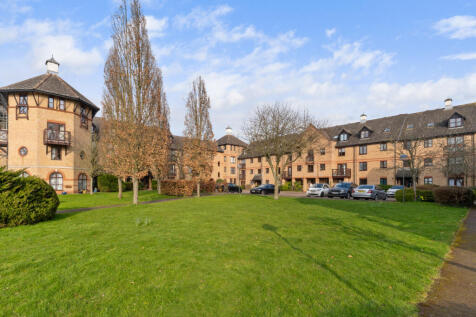 Lawrence Moorings, Essex CM21 2 bed apartment for sale