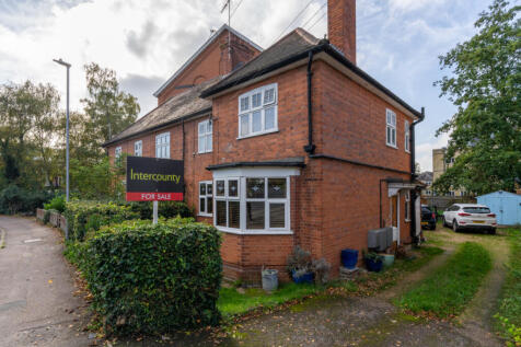 1 bedroom maisonette for sale
