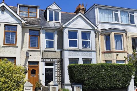 4 bedroom terraced house for sale