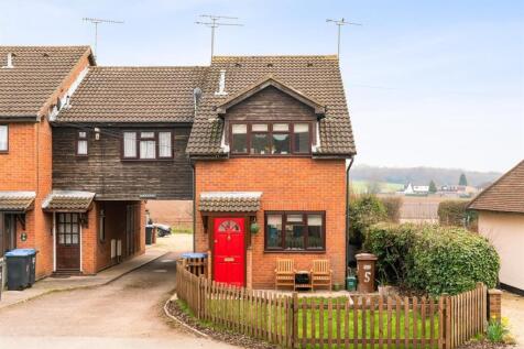 London Road, Woolmer Green 1 bed terraced house for sale