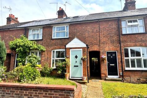 4 bedroom terraced house for sale