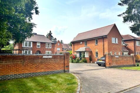 Gunnells, Stevenage, Hertfordshire 2 bed apartment for sale