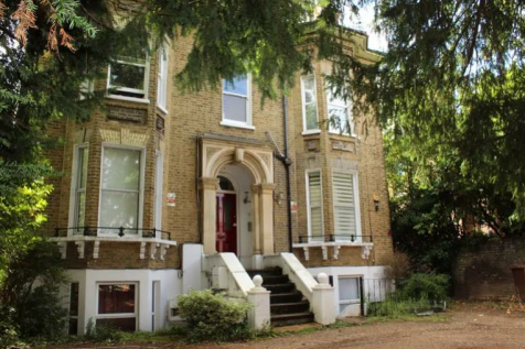 Lower Addiscombe Road 1 bed flat for sale