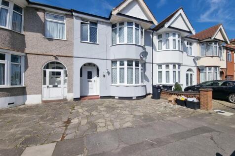 Tavistock Gardens, Ilford 4 bed house for sale