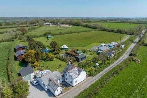 4 bedroom cottage for sale