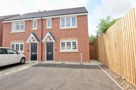 3 bedroom end of terrace house for sale