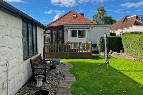 Hull Road, Woodmansey, Beverley 3 bed detached bungalow for sale