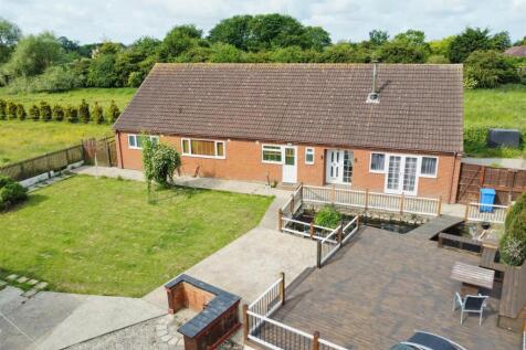 5 bedroom detached bungalow for sale