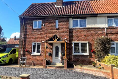 3 bedroom end of terrace house for sale