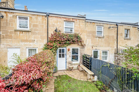 1 bedroom cottage for sale