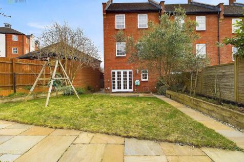 Duckery Wood Walk, Birmingham B43 4 bed townhouse for sale