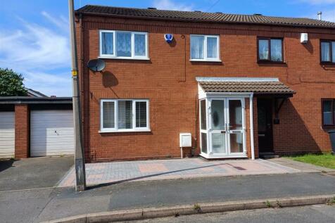 3 bedroom semi-detached house for sale