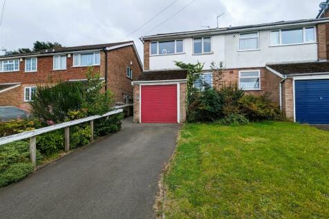 3 bedroom semi-detached house for sale