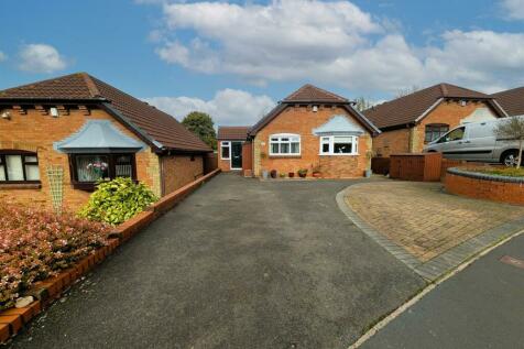 2 bedroom detached house for sale